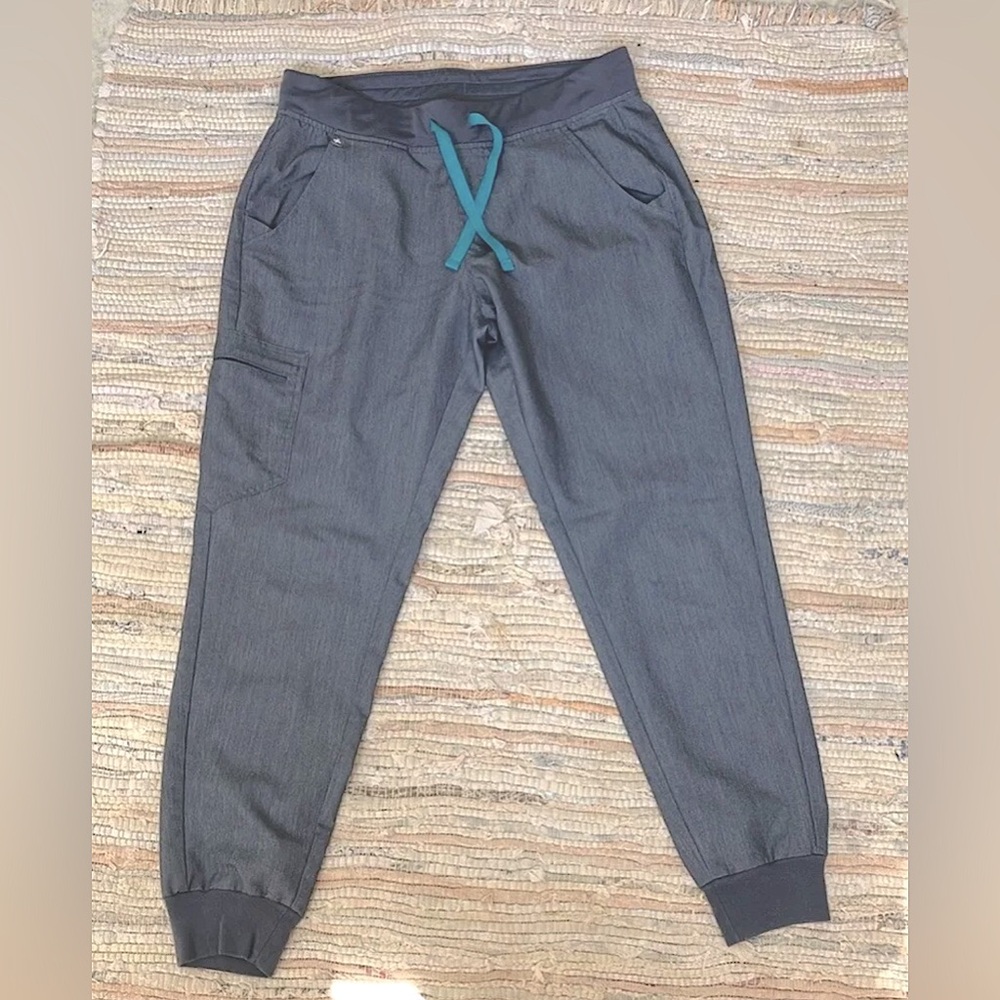 Figs Zamora Jogger Scrub Pants - Graphite Gray